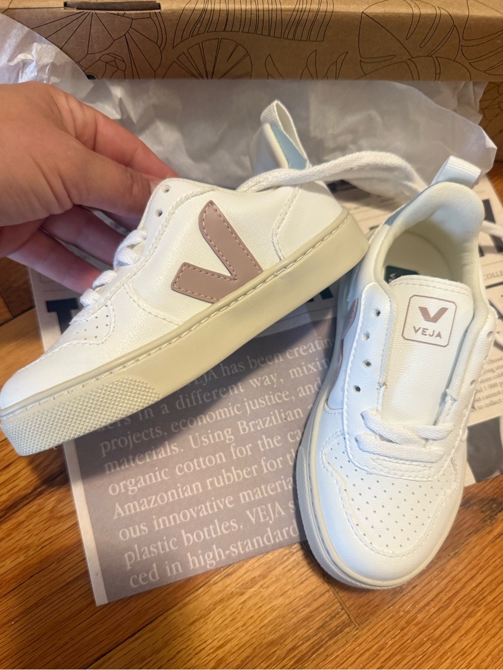 NIB Veja Small V-10 Kids Sneakers White Babe Steel | EUR 28 / US 11 | In Box